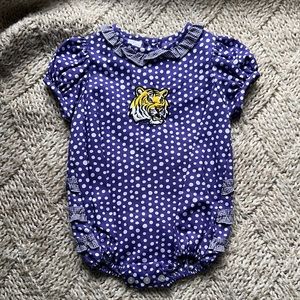 NWOT vive la fete Purple Dot with gingham ruffle LSU tigers bubble romper 24m